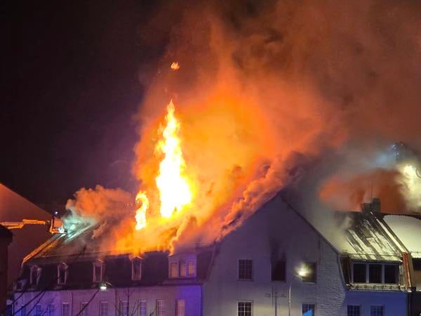 Storbrann i Fredrikstad – 20 personer evakuert
