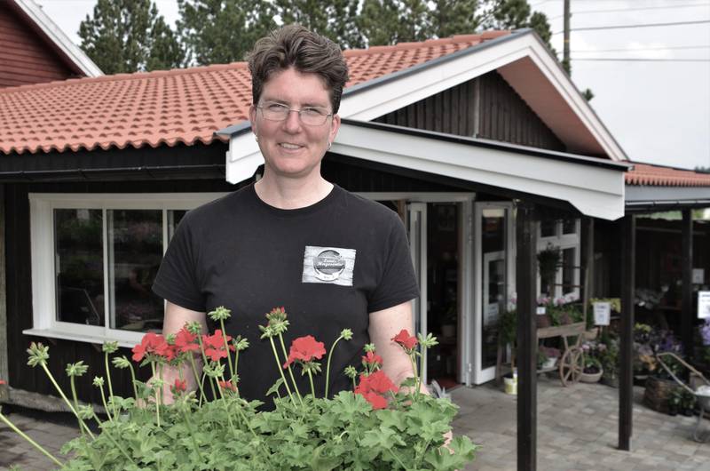 Tross hardere konkurranse, eier av Lunds hagesenter i Torsnes, Anne Marie Berg, har tro på fortsatt vekst.