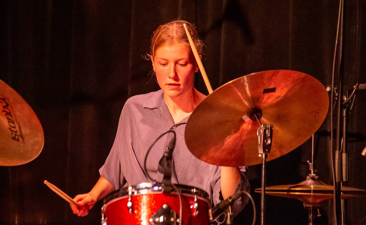 Veslemøy Narvesen har slått seg enda lenger fram siden hun vant talentprisen til Oslo .Jazzfestival i fjor.