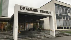 Sjåfør tiltalt etter at 62-åring døde i påkjørsel i Drammen