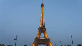 Streik stenger Eiffeltårnet