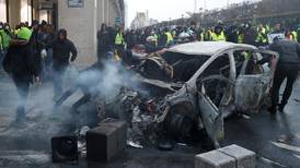 Over 130 skadd og 400 pågrepet i Frankrikes verste gateuro på flere år