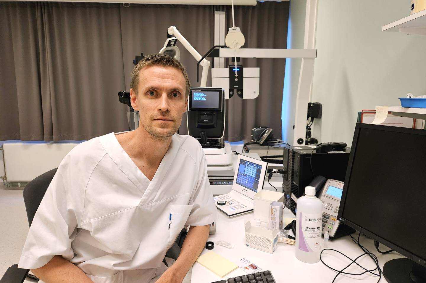 Oddbjørn Bjordal er avdelingssjef på øyeavdelingen ved Sykehuset i Østfold.