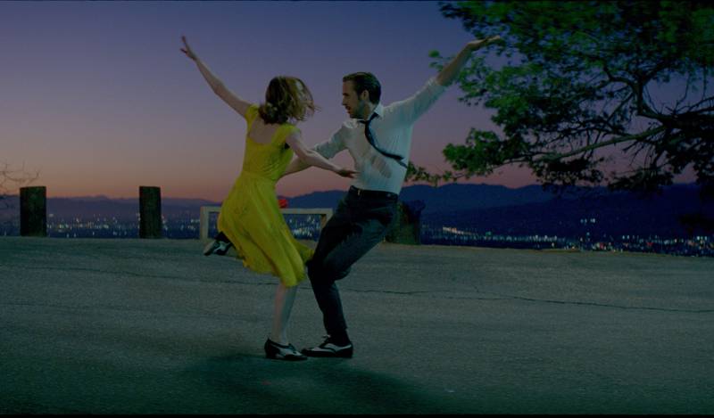 «La La Land» er historisk med hele 14 nominasjoner. Emma Stone og Ryan Gosling har all grunn til å danse. FOTO: NORDISK FILM DISTRIBUSJON