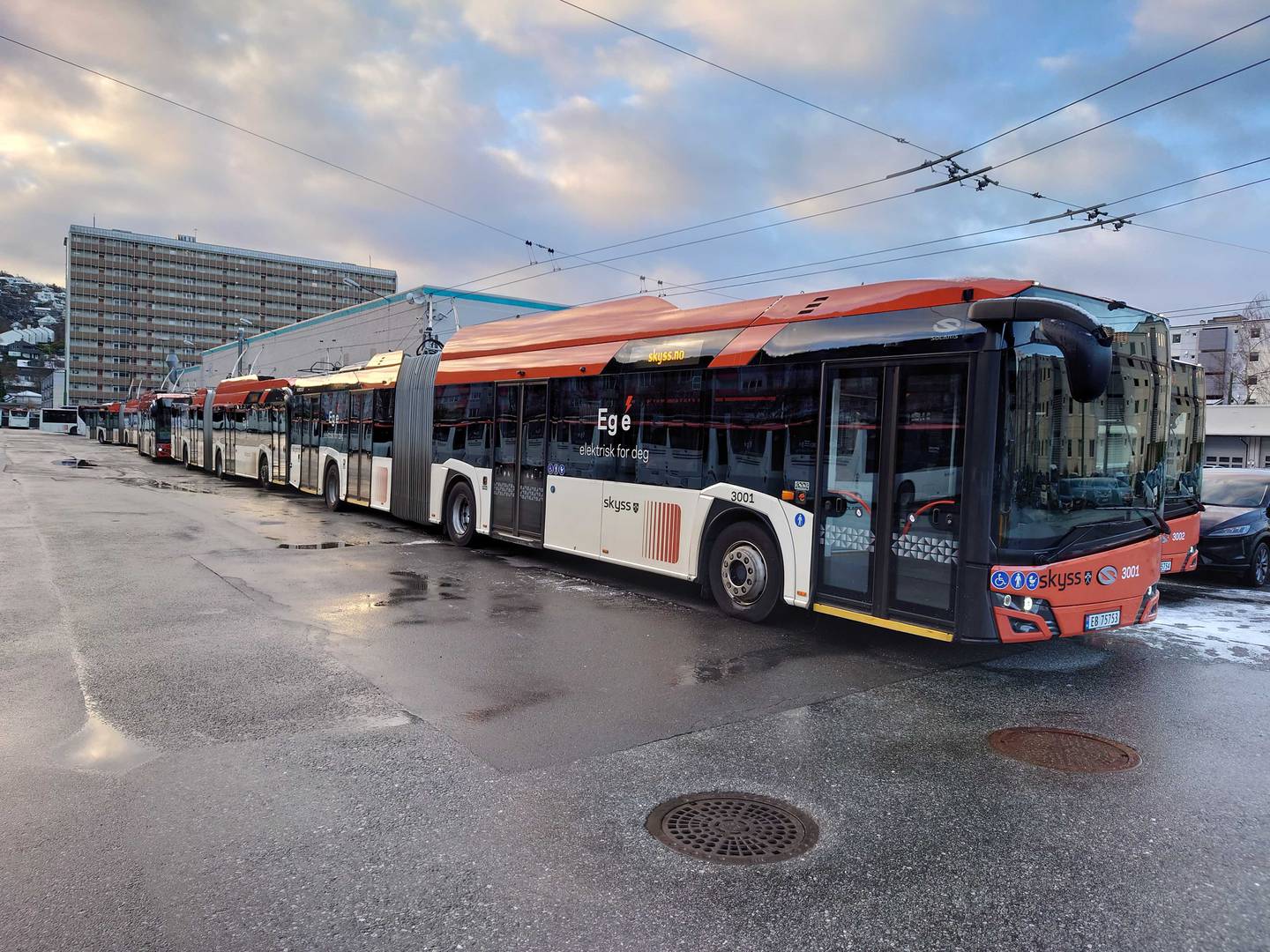 Skyss, trolleybuss, Tide, bussparkeringen på Mannsverk