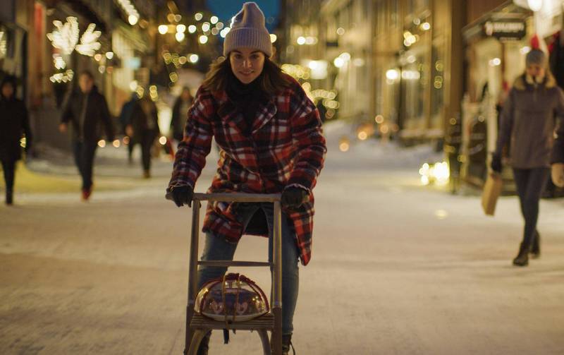 Ida Elise Broch som Johanne i «Hjem til jul», Netflix-serien som er innspilt i Røros. Foto: Netflix