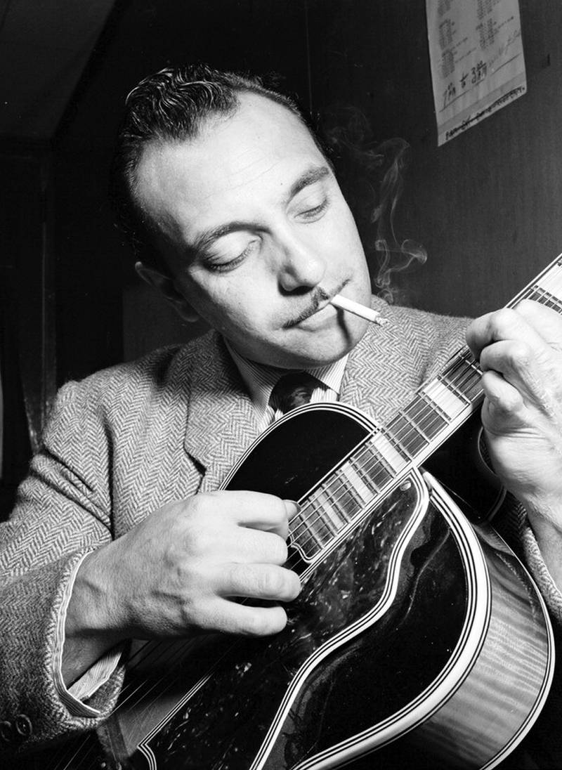 1939: Django Reinhardt ble imponert over Robert Normanns gitarspill.