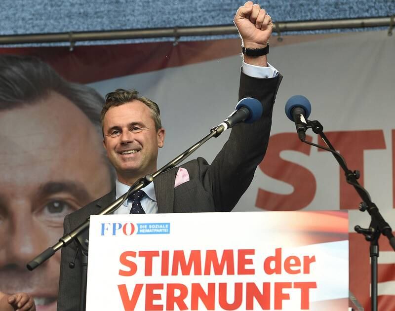 Da Dagsavisen gikk i trykken i går kveld hadde Frihetspartiets kandidat Norbert Hofer en knapp ledelse, men seieren var ikke i boks. Det er fortsatt flere stemmer som skal telles, og det endelige resultater kommer først i dag.