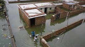 Minst 120 døde etter oversvømmelser i India