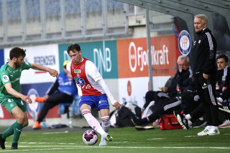 KFUM-trener Jørgen Isnes måtte se sitt lag tape årets første seriekamp på Intility mot et effektivt HamKam.