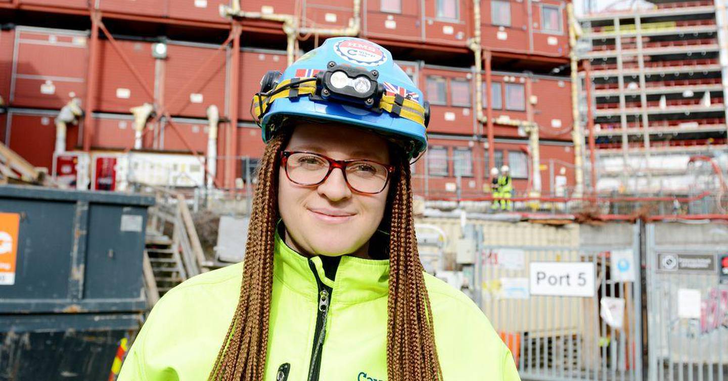 DÅRLIGE BRAKKEFORHOLD: Kristine Jensen Wendt har jobbet på bygg og anlegg siden 2009. Hun etterlyser bedre brakkeforhold for kvinnelige arbeidere. Her er elektrikeren i brakka på Prosjekt Nye Nasjonalmuseet i Oslo, som åpner om ett år.