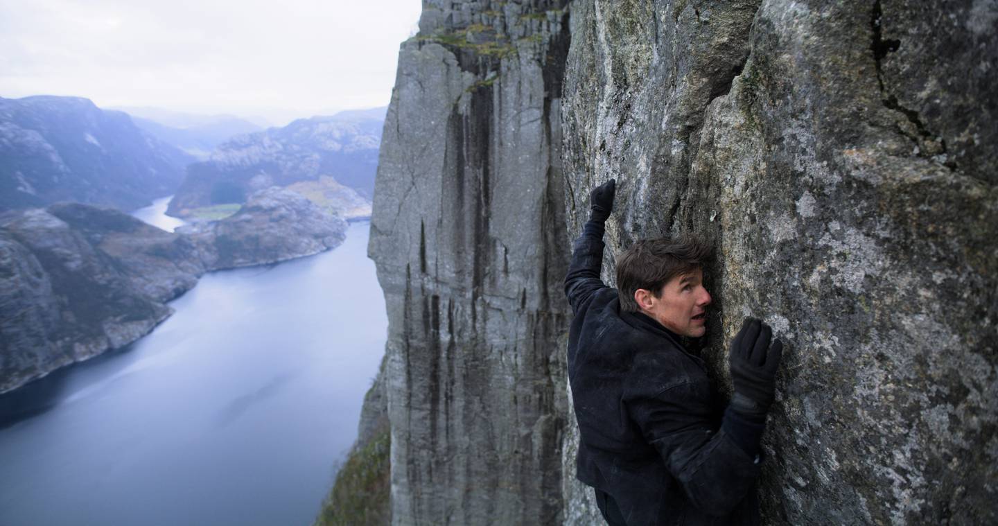 Tom Cruise klamrers seg fast i den norske fjellveggen i «Mission: Impossible - Fallout» - i filmen et indisk fjell.