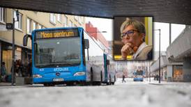 Ordfører Hanne Tollerud reagerer på nye busspriser i Moss: – Et tilbakeslag
