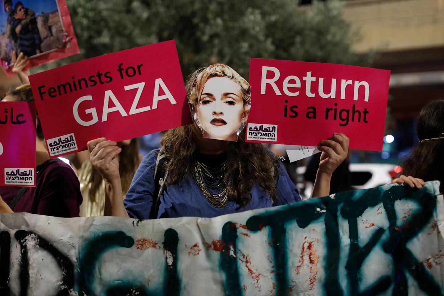 Da Eurovision skulle avholdes i Israel i 2019, var det mange aktivister, artister og samfunnsdebattanter som oppfordret til boikott. Den verdenskjente Madonna opptrådde i pausen på et Eurovision-arrangement, og fikk kritikk av flere for å delta. To av danserne hennes bar et palestinsk og israelsk flagg på ryggen under showet.